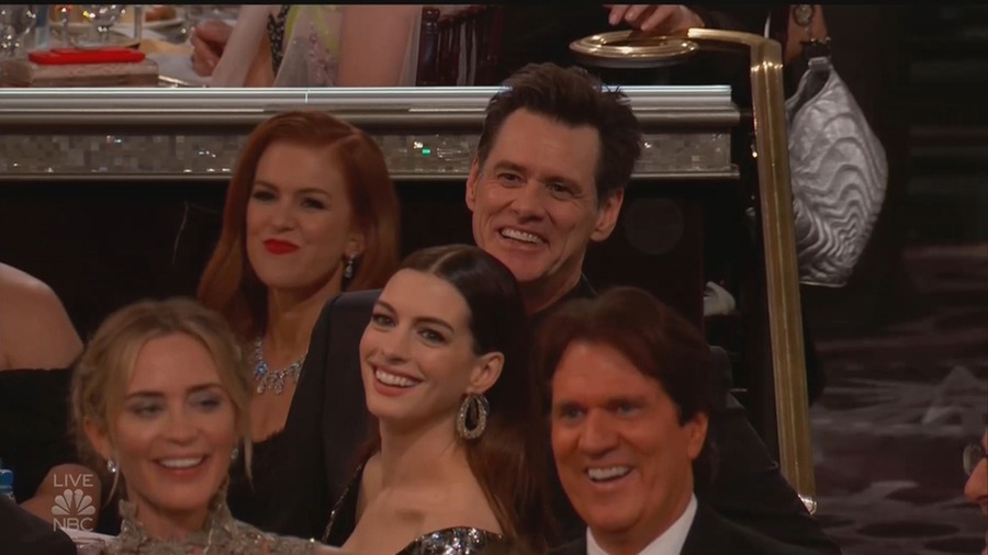 Emily Blunt, Anne Hathaway, 2019 Golden Globes